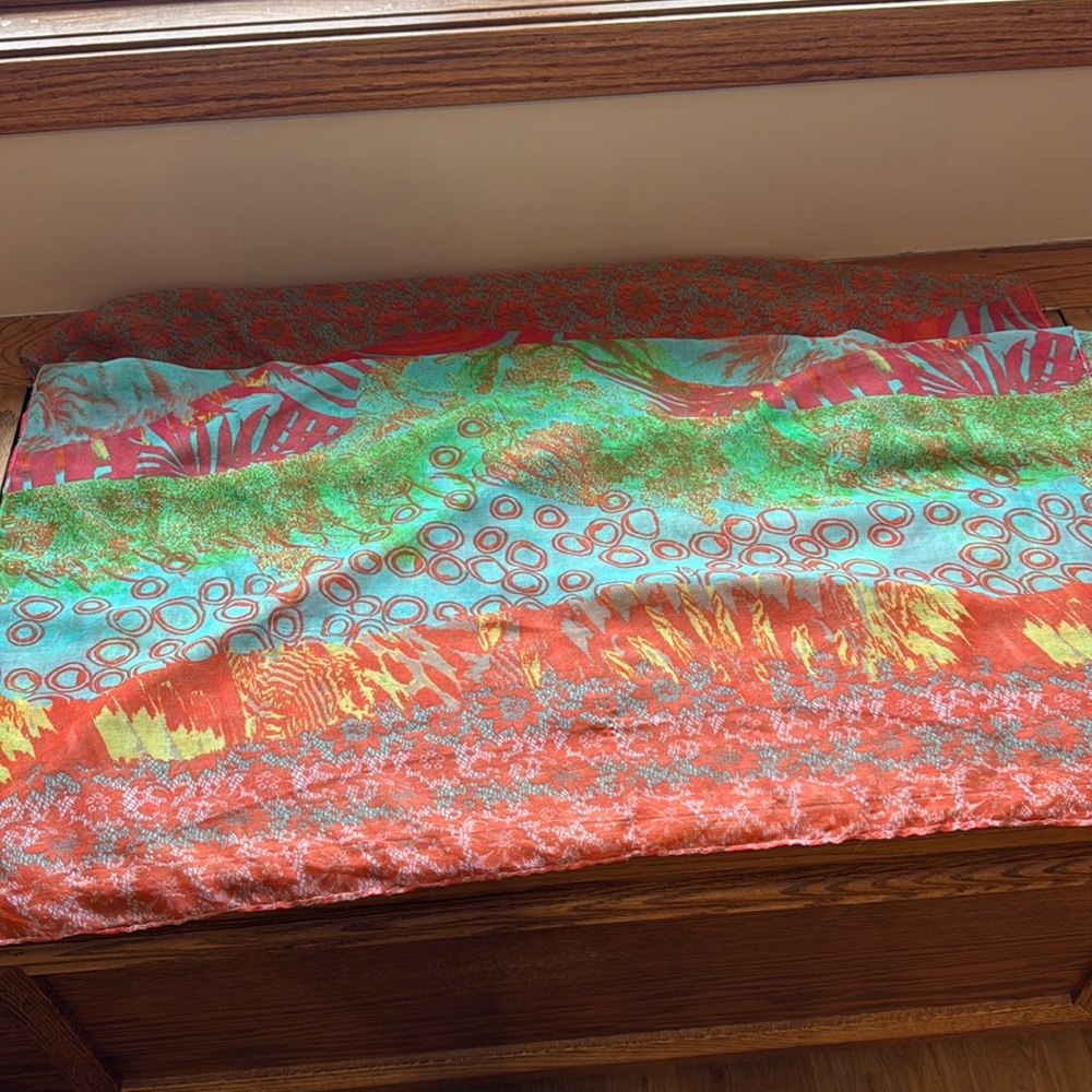 Shawl/ scarf